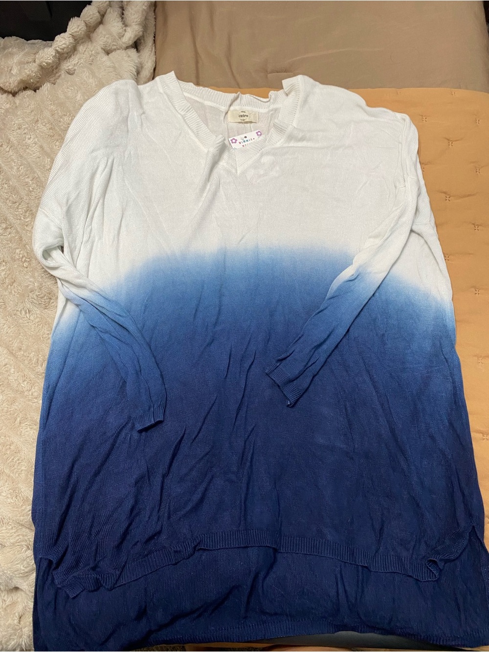 Dip-Dye V-Neck Sweater Tunic in White and Blue